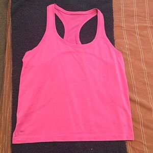 Lululemon Swiftly race length